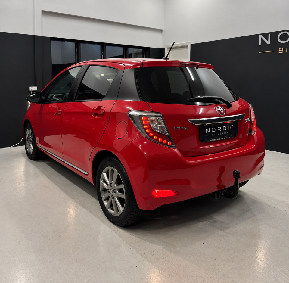 Toyota Yaris 1,0 VVT-i T2 Style 5d