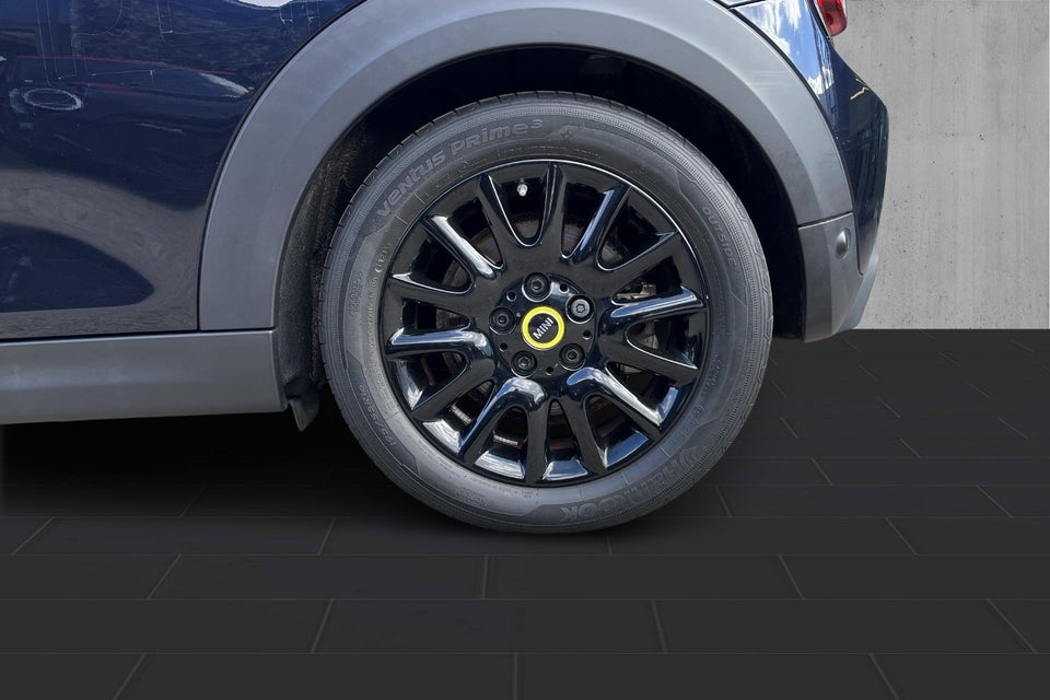 MINI Cooper SE Classic Trim 3d