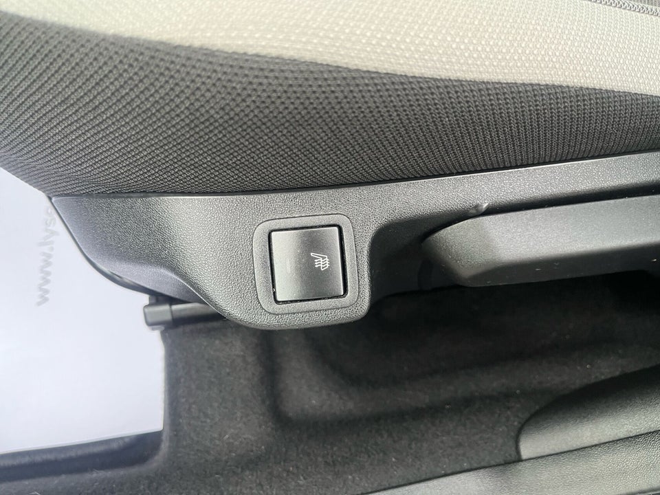 Toyota Aygo 1,0 VVT-i x-press 5d