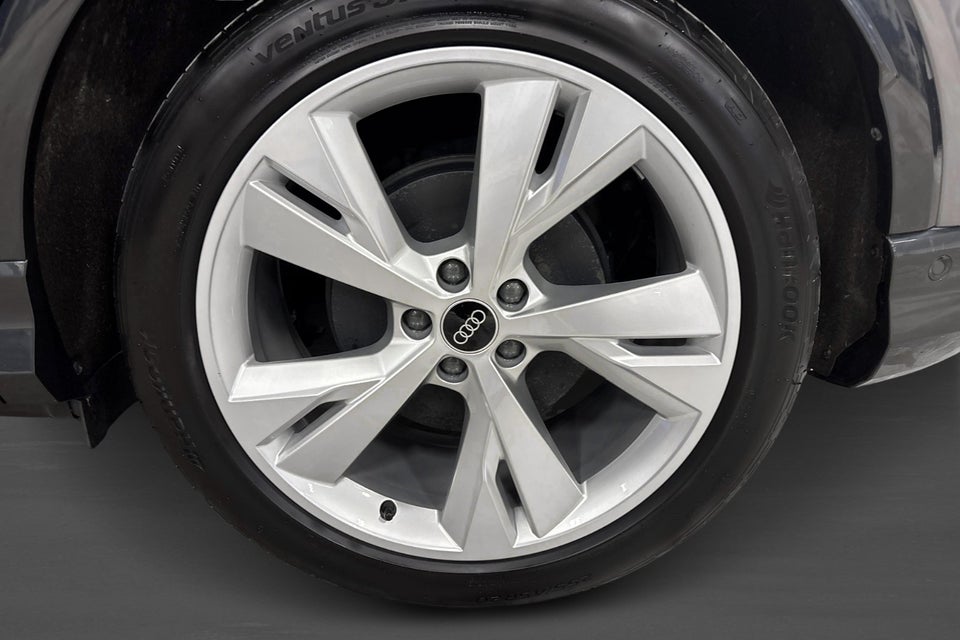 Audi Q4 e-tron 45 Progress 5d