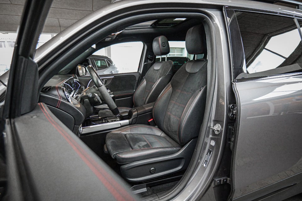 Mercedes EQB300 AMG Line 4Matic 5d