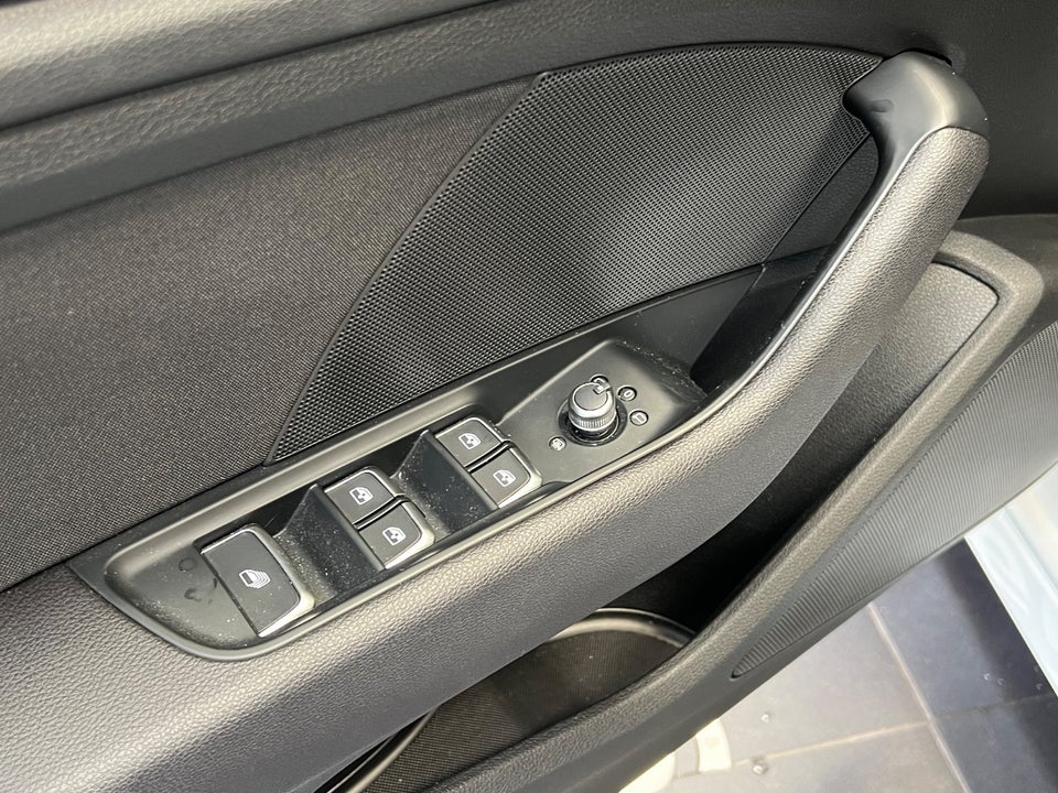 Audi A3 35 TFSi Cabriolet S-tr. 2d