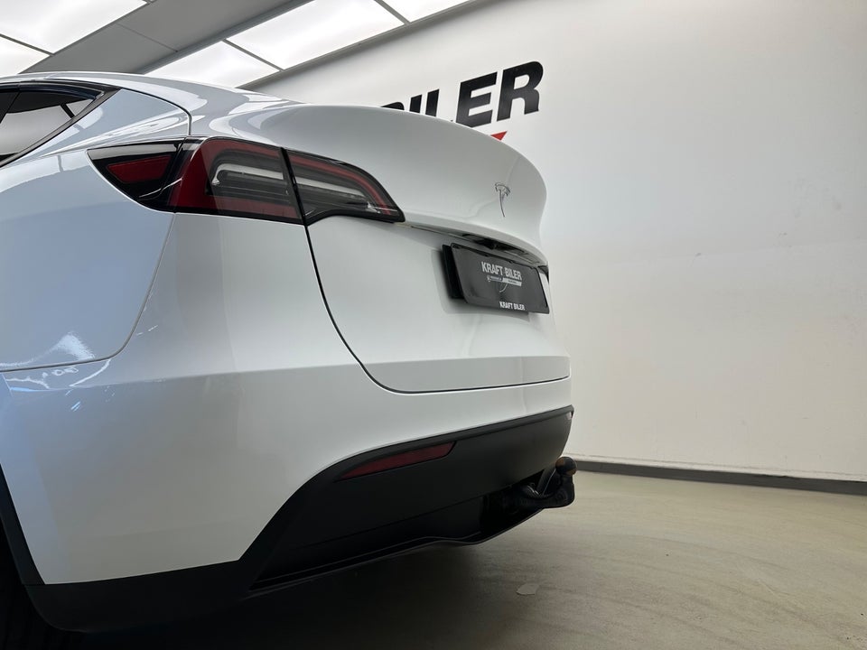Tesla Model Y RWD 5d