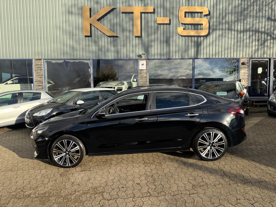 Hyundai i30 1,4 T-GDi Premium Fastback DCT 5d