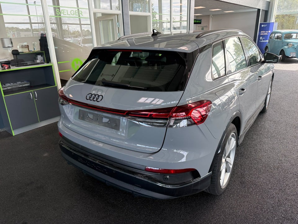 Audi Q4 e-tron 45 S-line 5d