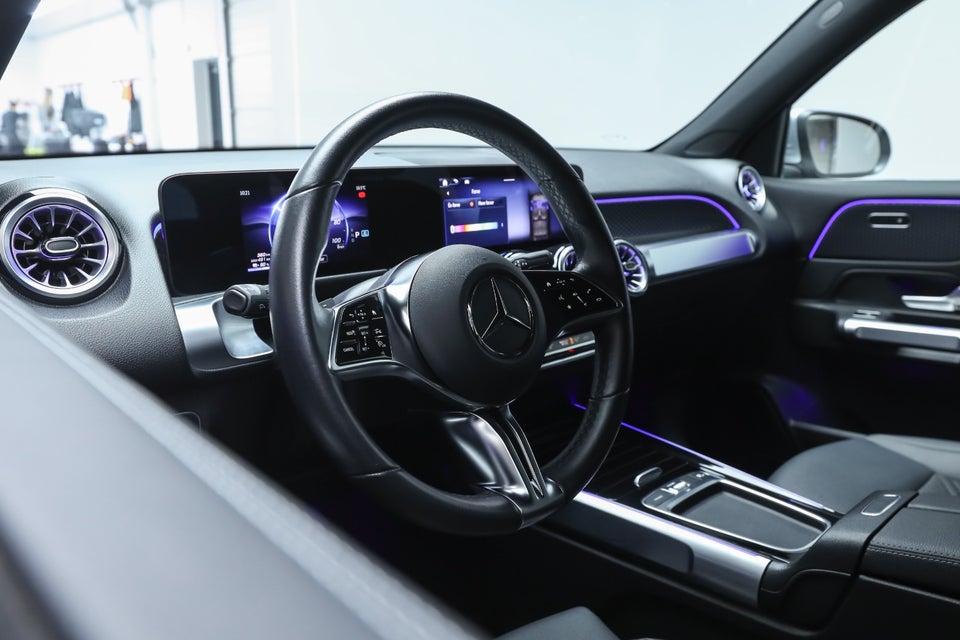 Mercedes EQB250+ Progressive 5d