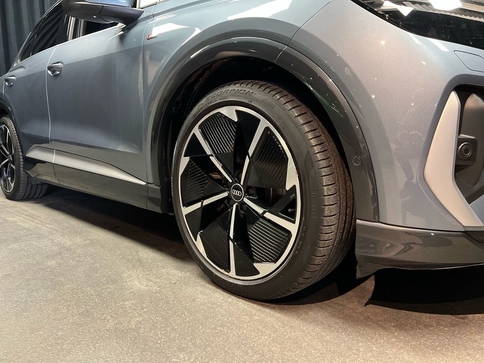 Audi Q4 e-tron 35 S-line 5d