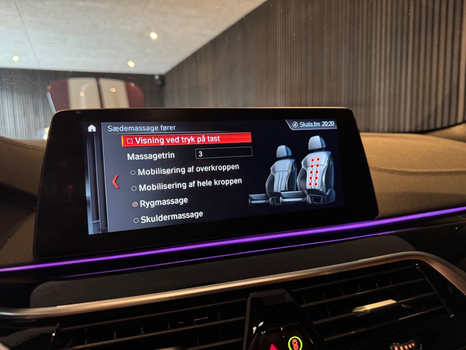 BMW M550i 4,4 xDrive aut. 4d