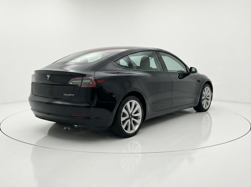 Tesla Model 3 Long Range AWD 4d