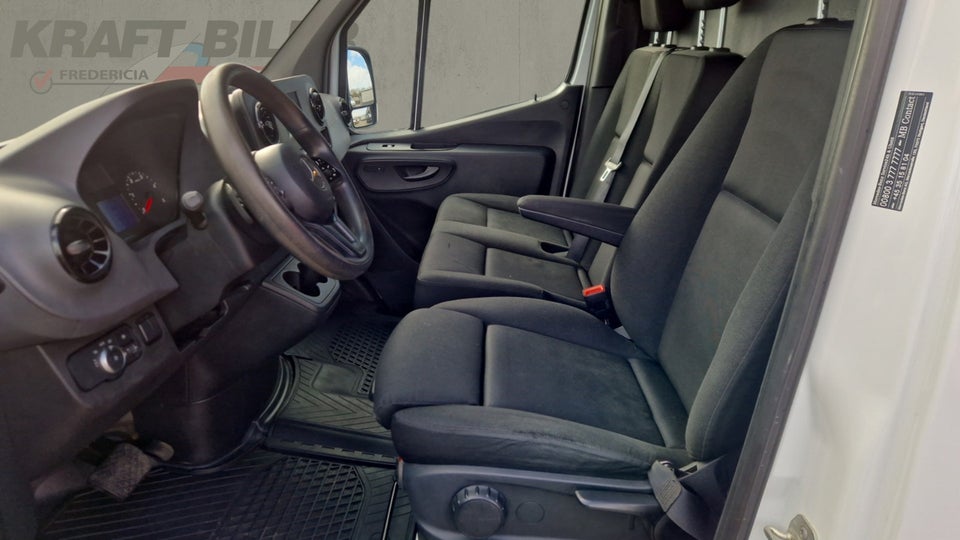 Mercedes Sprinter 516 2,2 CDi A2 Kassevogn aut. RWD