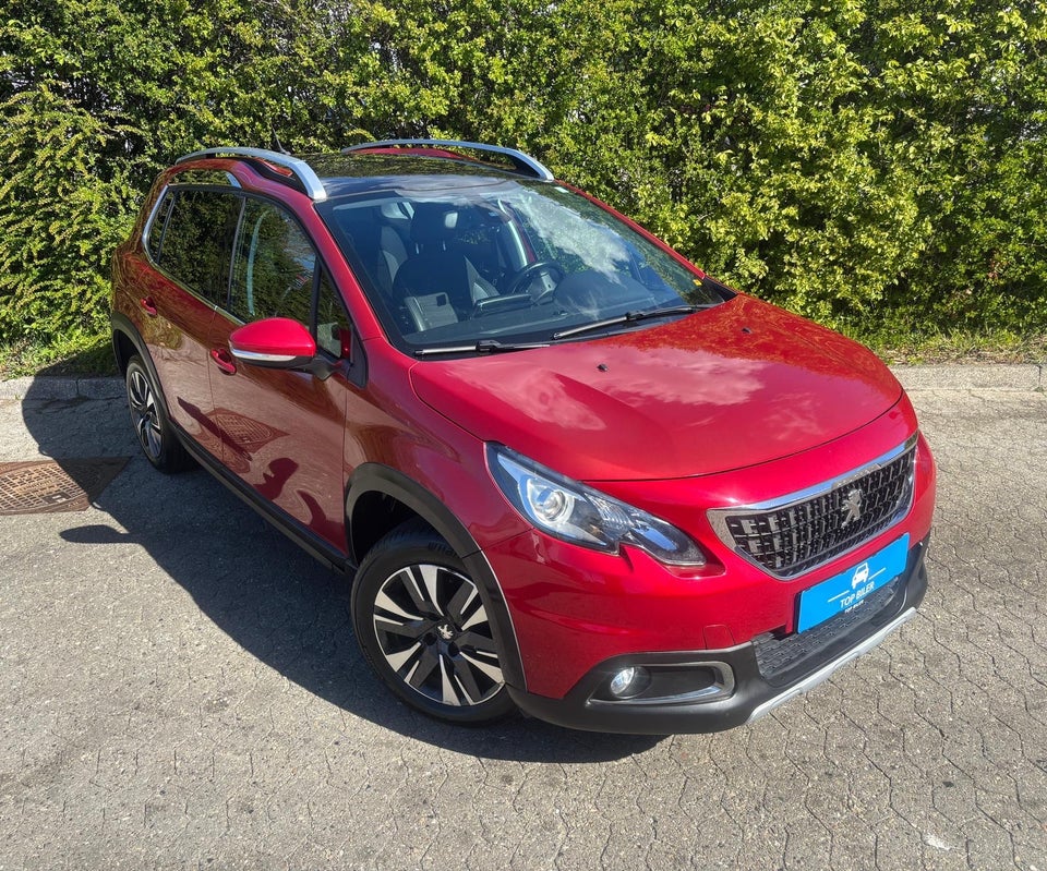 Peugeot 2008 1,2 e-THP 110 Allure Sky 5d