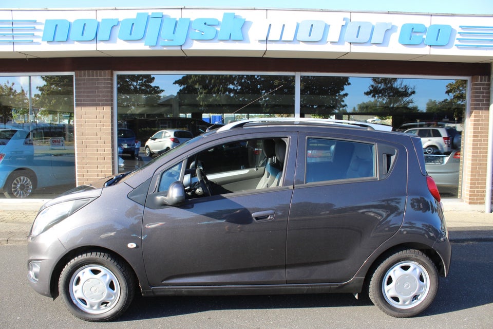 Chevrolet Spark 1,0 LS 5d
