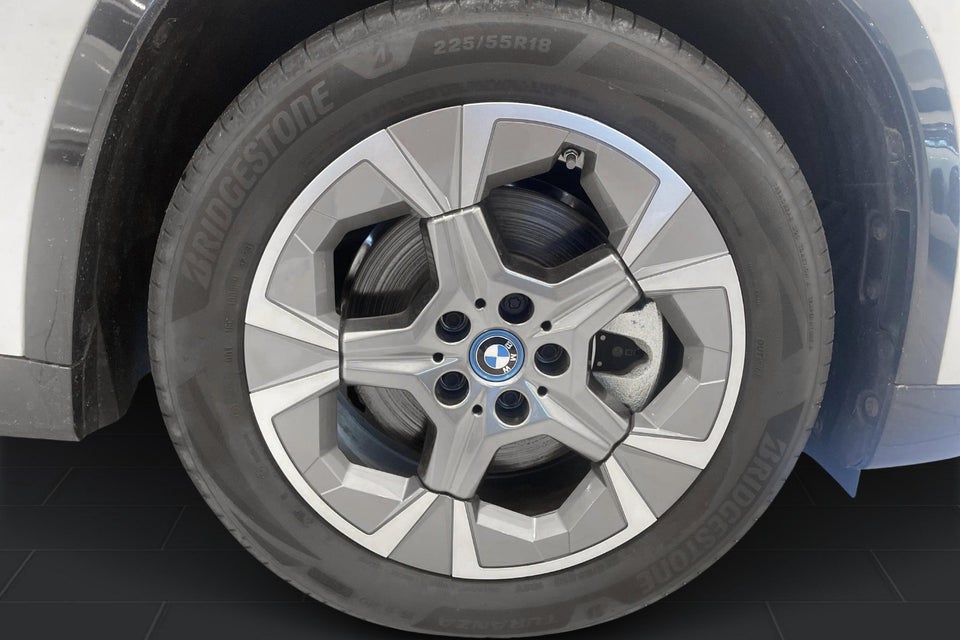 BMW iX1 xDrive30 X-Line 5d