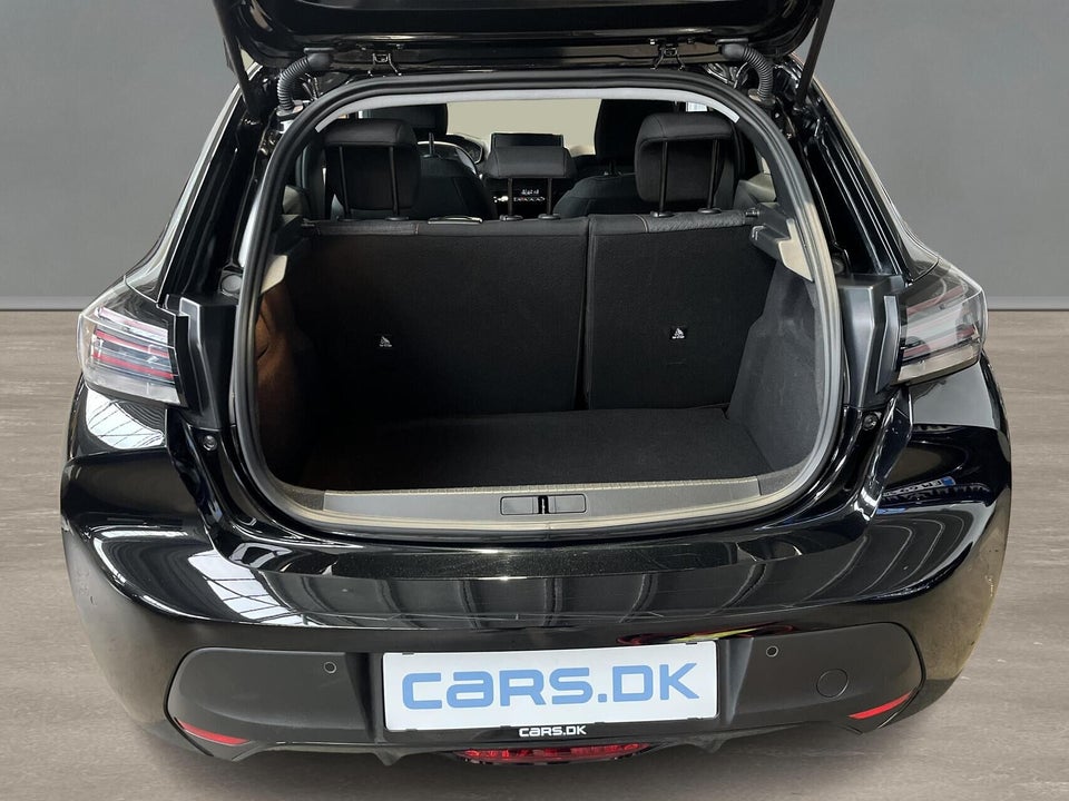 Peugeot e-208 50 Style 5d