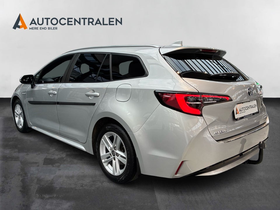 Toyota Corolla 1,8 Hybrid Essential Comfort Touring Sports MDS 5d