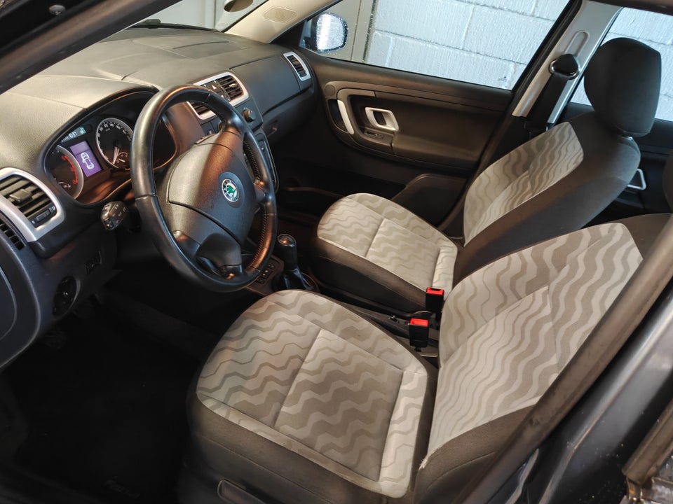 Skoda Fabia 1,4 16V Elegance Combi 5d