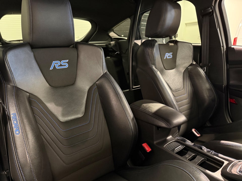 Ford Focus 2,3 SCTi 350 RS 5d