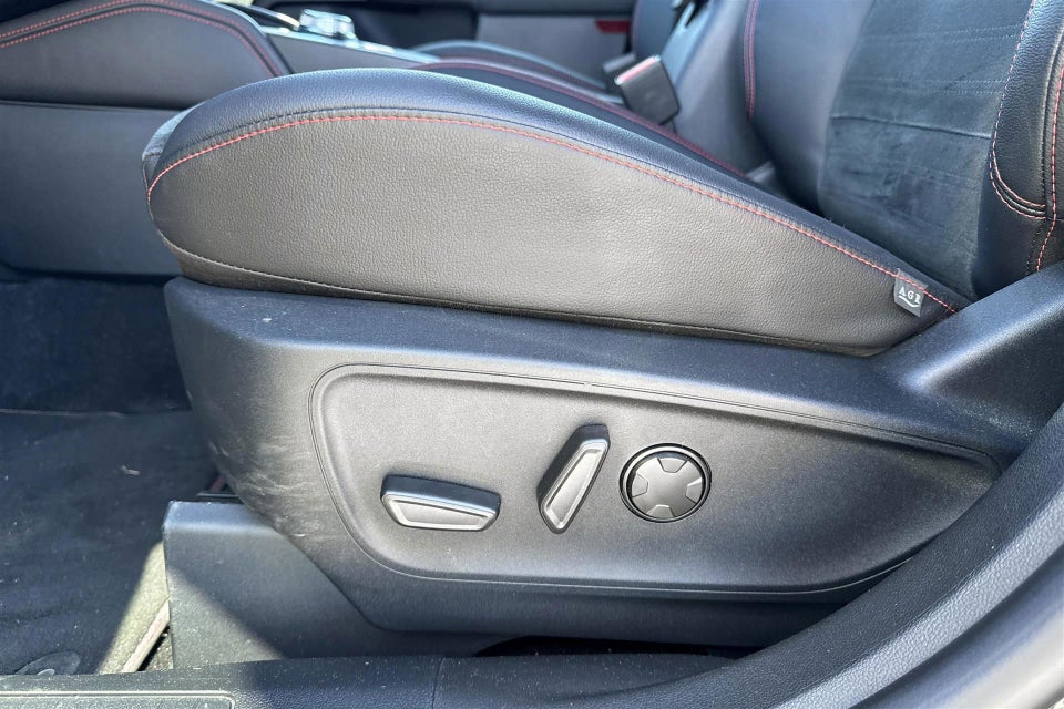 Ford Kuga 2,5 PHEV ST-Line X CVT 5d