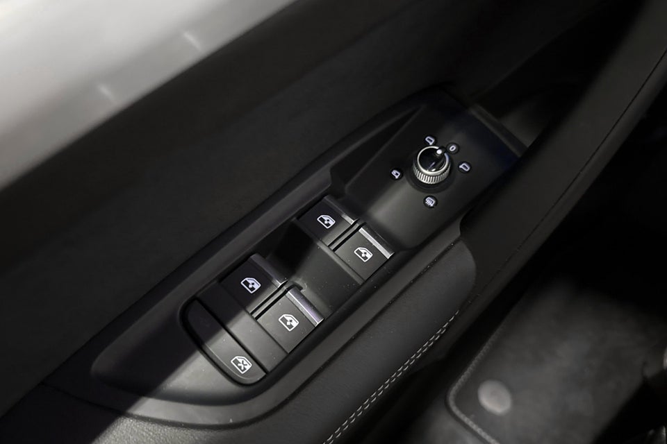 Audi Q5 50 TFSi e S-line quattro S-tr. 5d