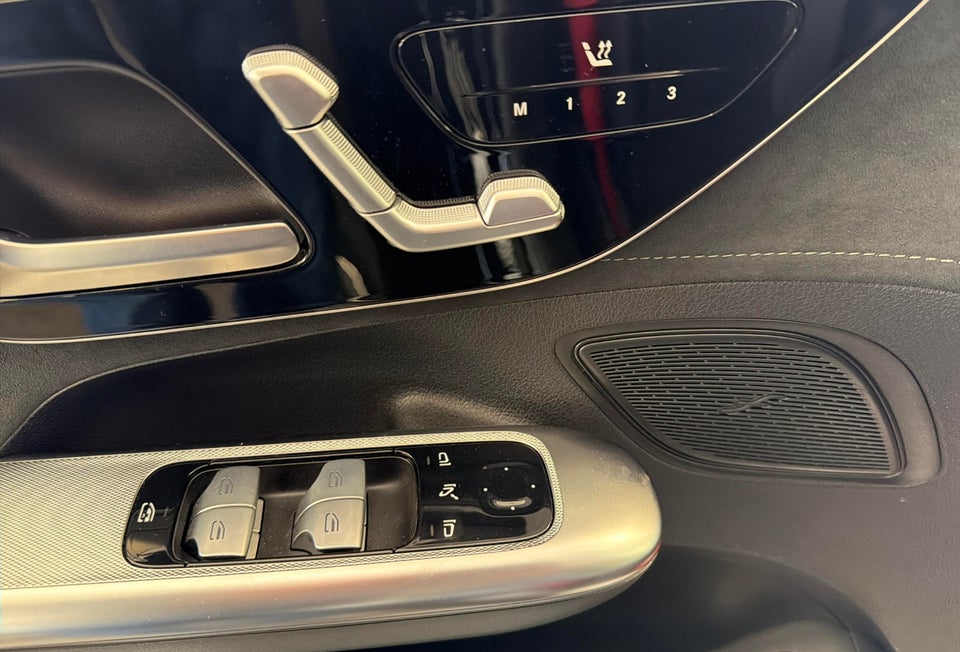 Mercedes EQE300 AMG Line 4d