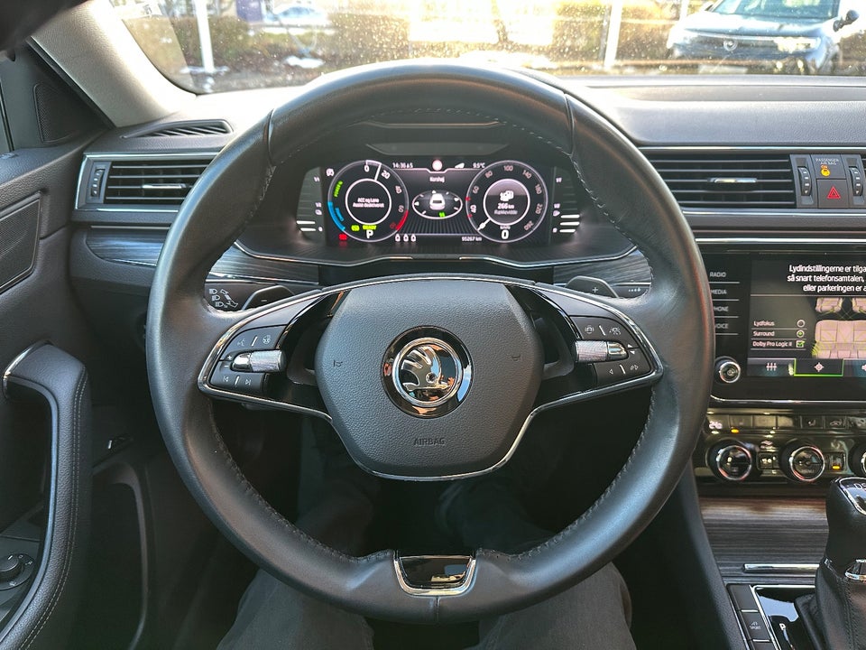 Skoda Superb 1,4 TSi iV Business Executive Combi DSG 5d