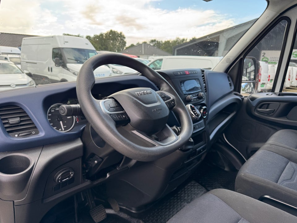 Iveco Daily 2,3 35S14 Alukasse m/lift AG8 2d