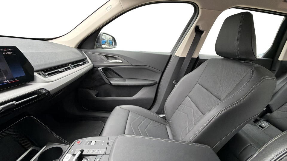 BMW iX1 xDrive30 X-Line 5d