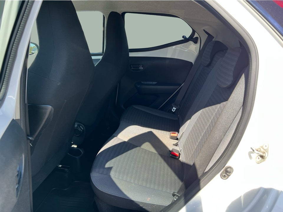 Toyota Aygo 1,0 VVT-i x-pression 5d