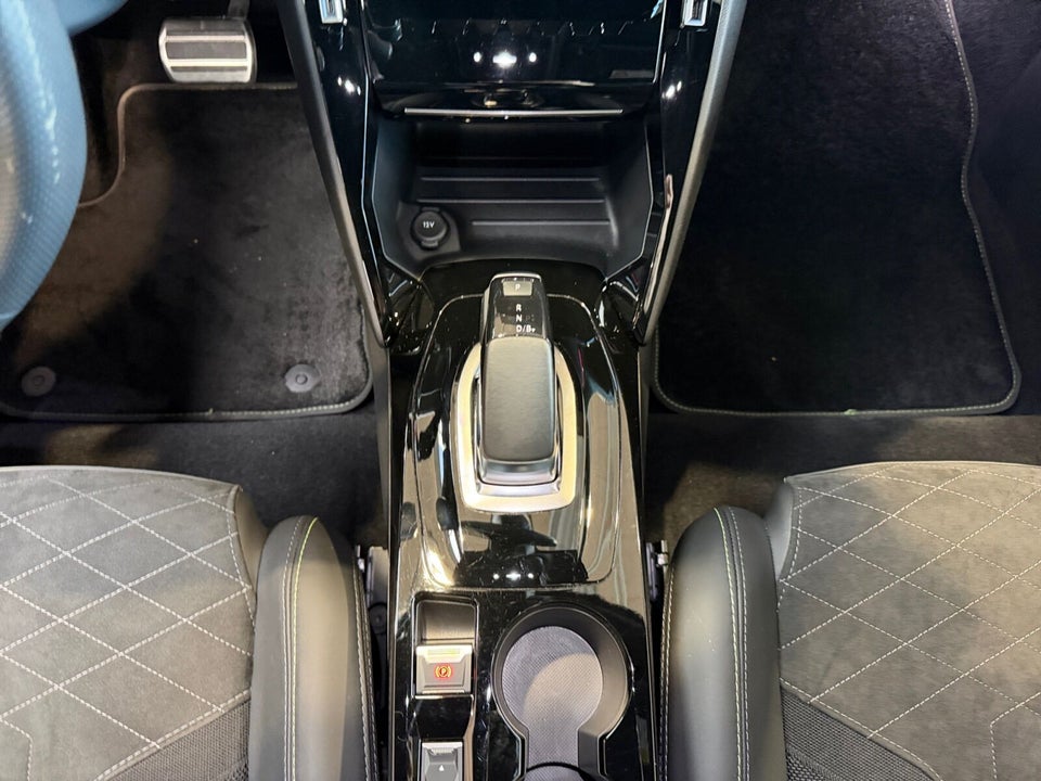 Peugeot e-208 50 GT Pack 5d