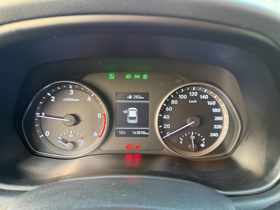 Hyundai i30 1,6 CRDi 110 Premium stc. 5d