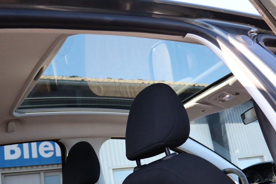 Peugeot 208 1,6 BlueHDi 100 Allure Sky 5d