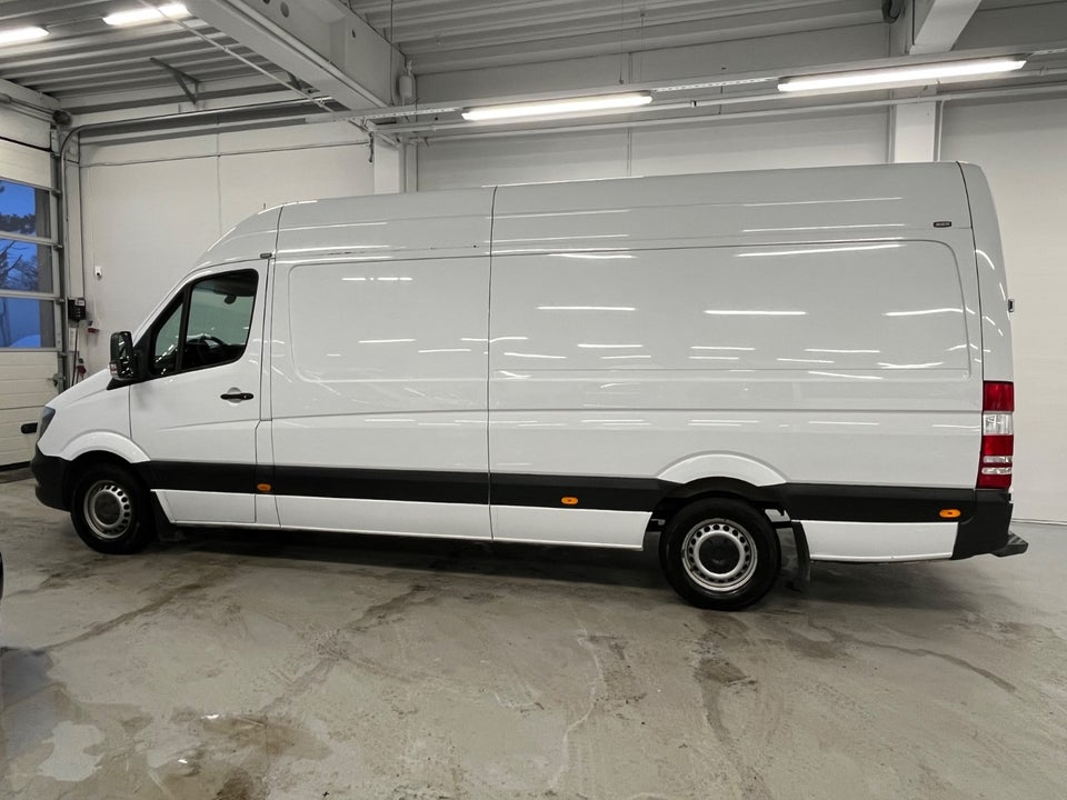 Mercedes Sprinter 319 3,0 CDi R3 Kassevogn aut. 5d