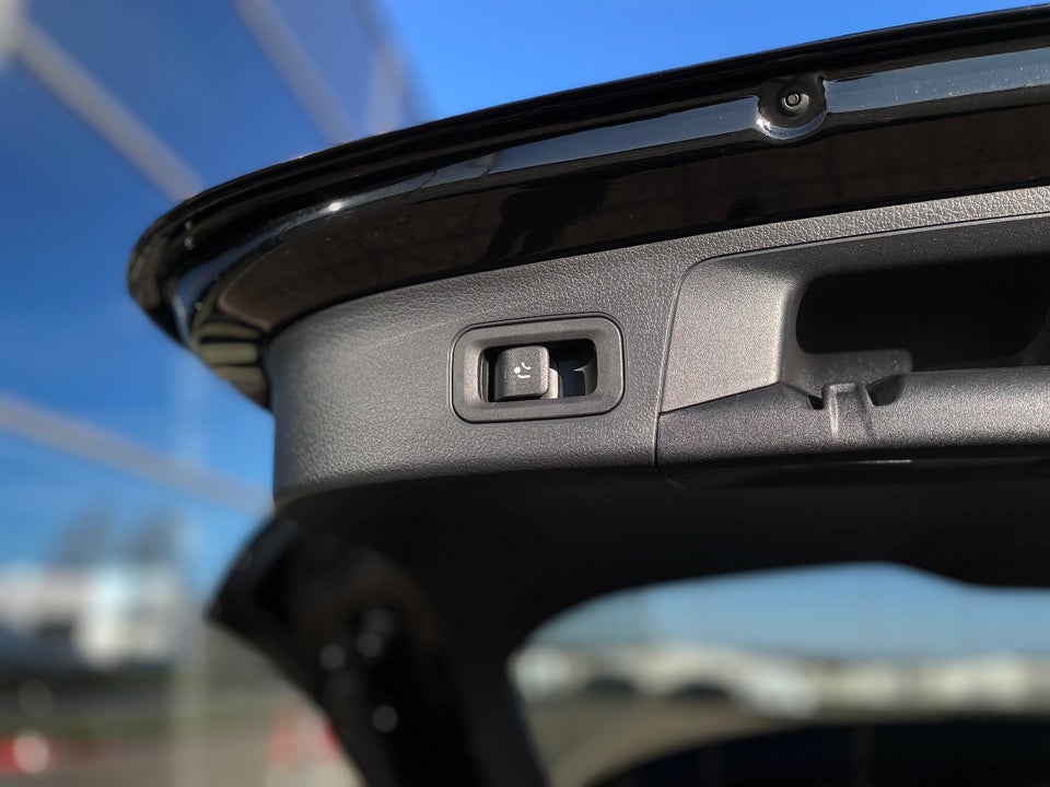 Mercedes EQA350 AMG Line Premium 4Matic 5d