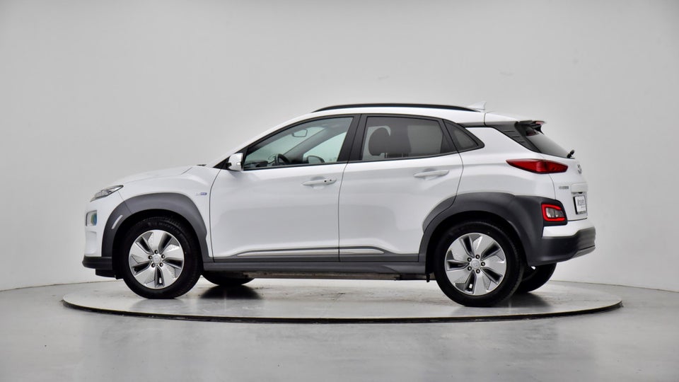 Hyundai Kona 64 EV Essential 5d