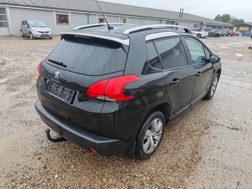 Peugeot 2008 1,2 VTi 82 Allure 5d