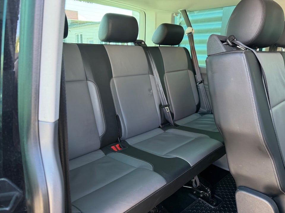 VW Caravelle 2,0 TDi 199 Highline DSG 4Motion kort