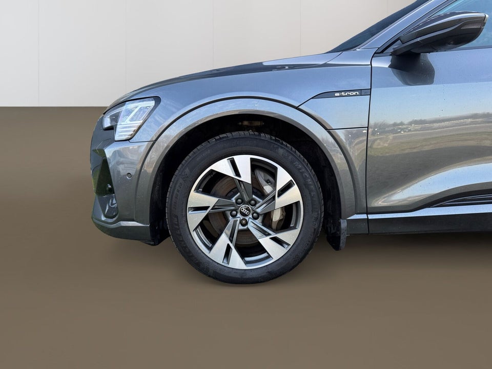Audi e-tron 55 S-line quattro 5d
