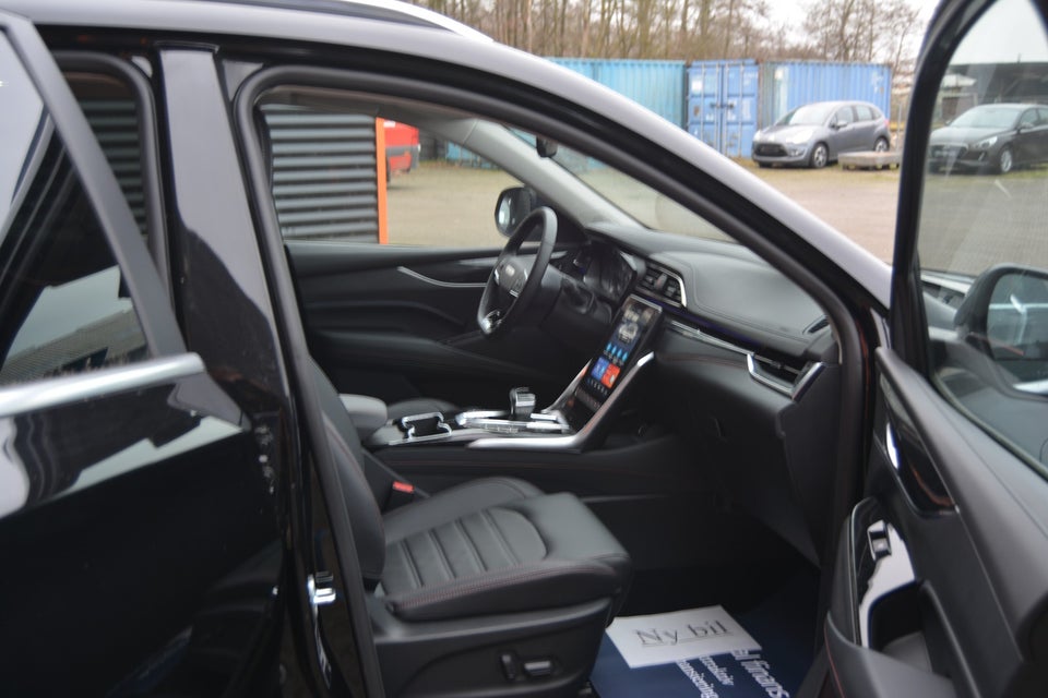 Maxus Euniq6 70  5d