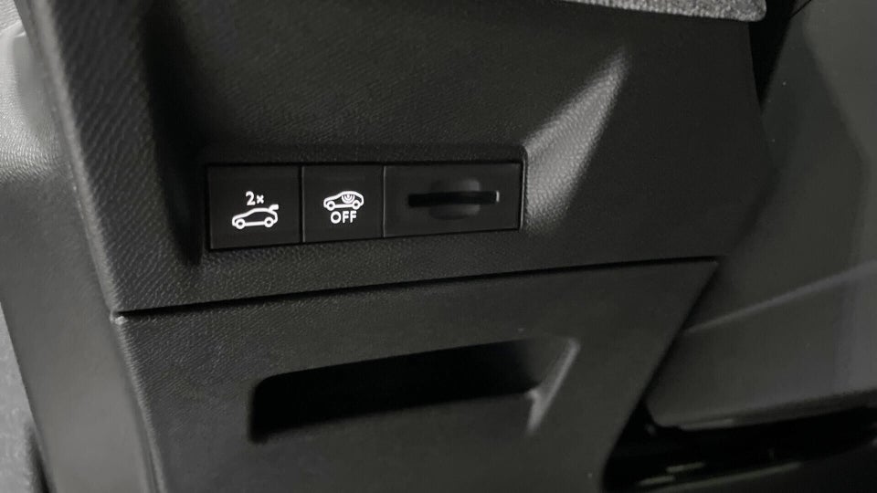 Peugeot e-5008 77 GT 7prs 5d