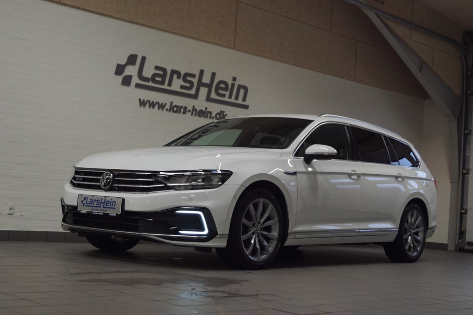 VW Passat 1,4 GTE High Variant DSG 5d