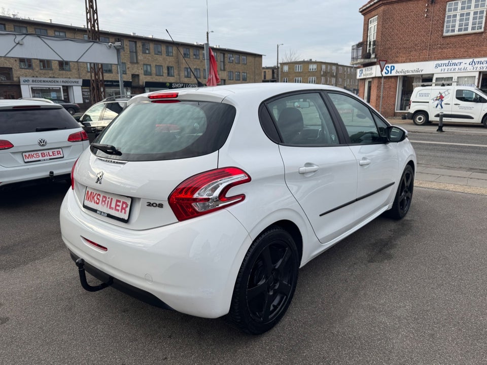 Peugeot 208 1,2 VTi Active 5d