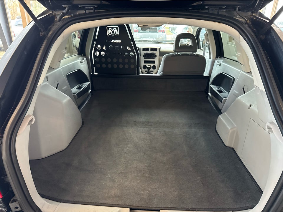 Dodge Caliber 2,0 CRD SE Van 5d