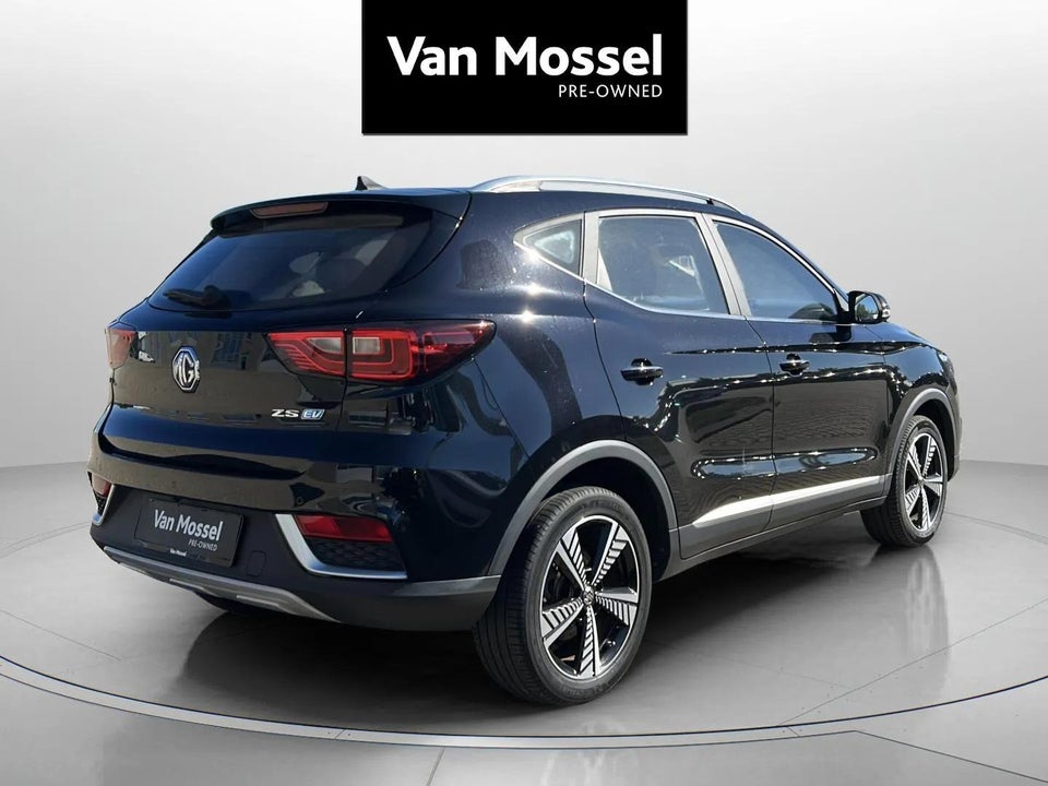 MG ZS EV Luxury 5d