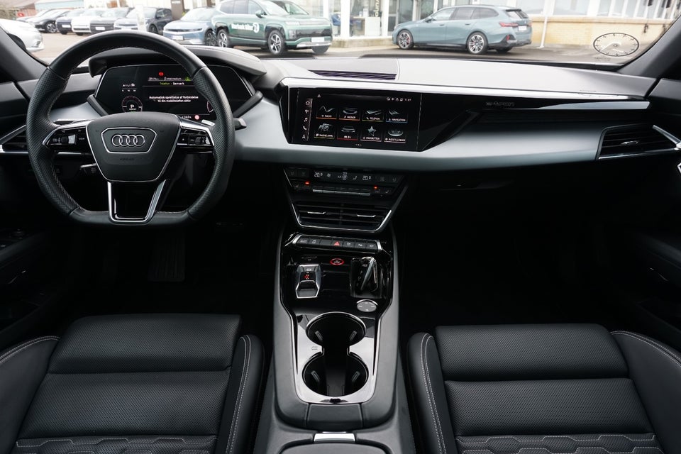 Audi e-tron GT quattro 4d