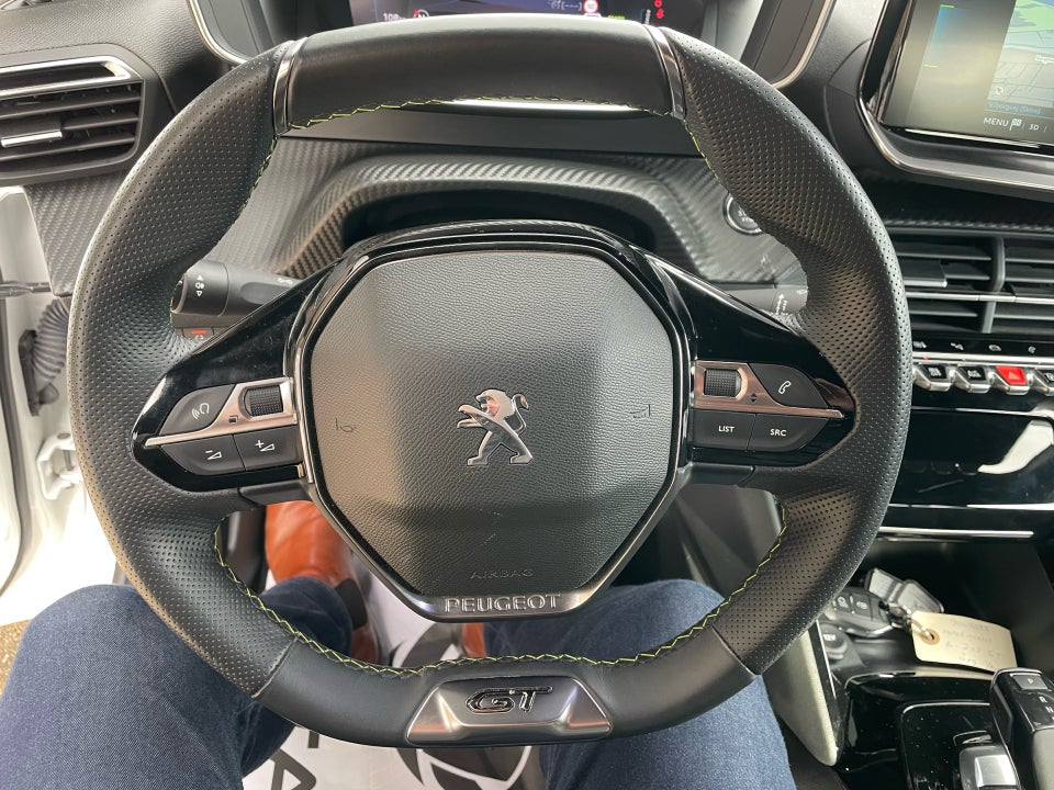 Peugeot e-208 50 GT 5d