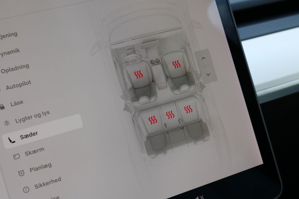 Tesla Model Y Long Range AWD 5d