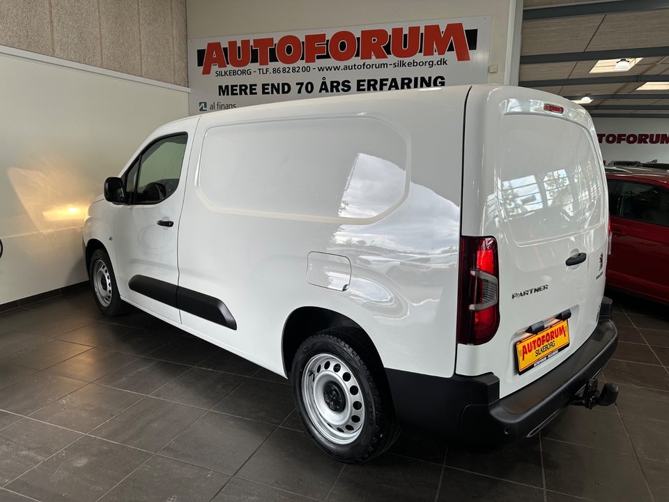 Peugeot Partner 1,5 BlueHDi 130 L2V2 Plus Pro EAT8 Van