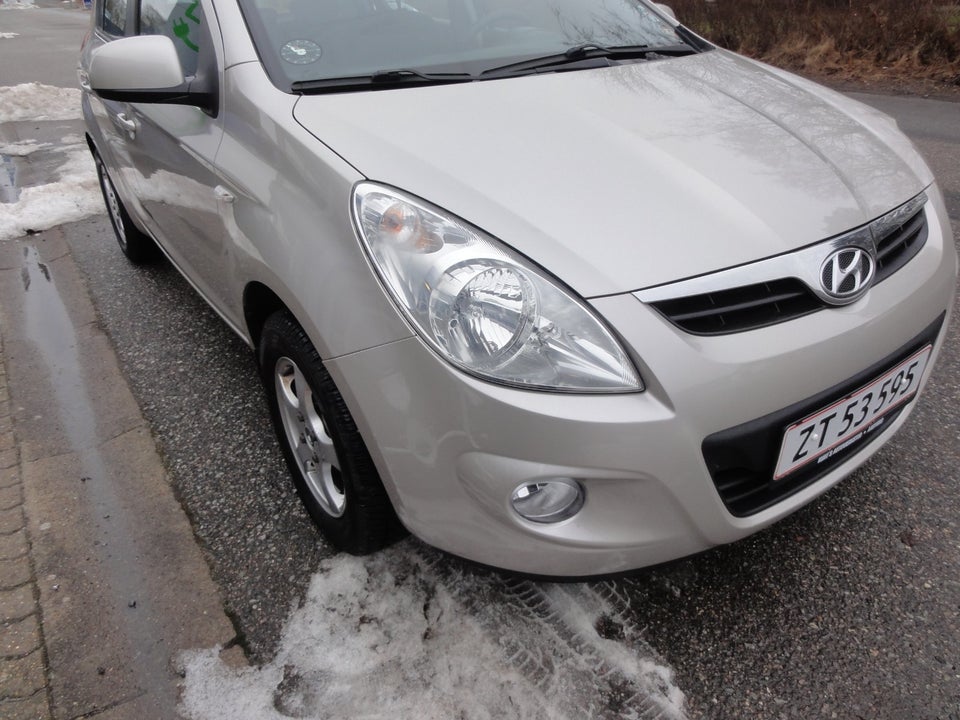 Hyundai i20 1,25 Comfort 5d