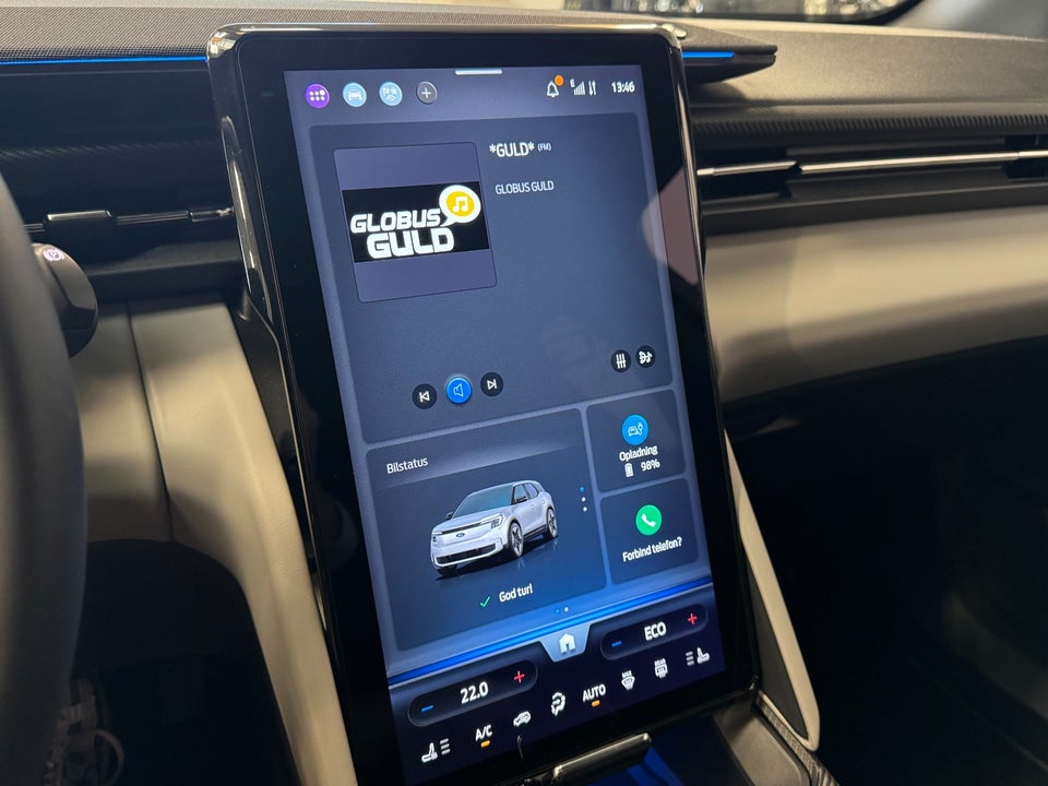 Ford Explorer 77 Premium Extended Range 5d