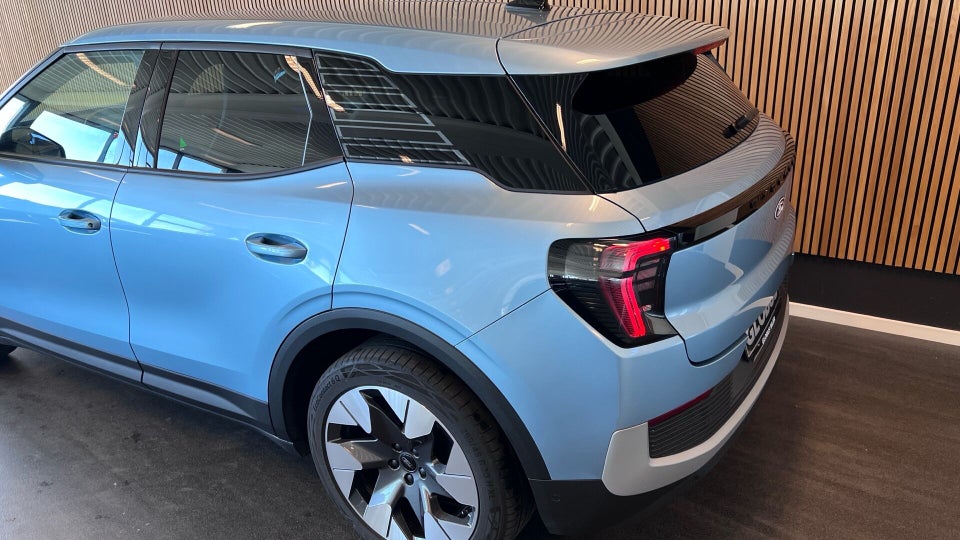 Ford Explorer 77 Premium Extended Range 5d